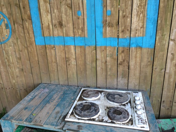 Recycle old cooker for play activity
